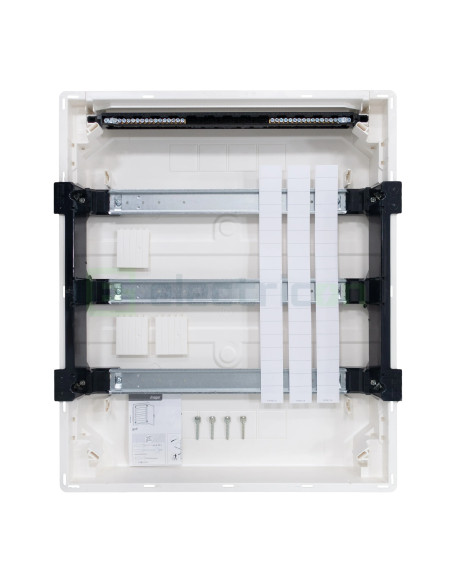Tablou incastrat, 54 module, 3x18, ușă albă Hager, Golf, VF318PD - Electricon.ro