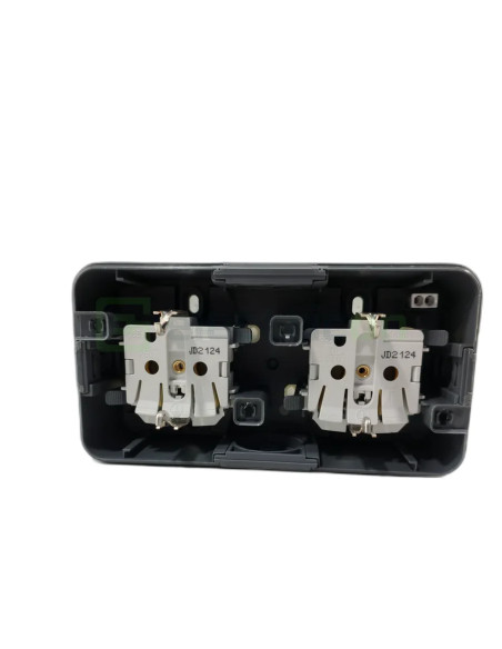 Priză 2P+E, dublă cu capac opac, aplicat, cu port etichetă și cheie, orizontală, IP55, Berker W1, Hager, 47893525