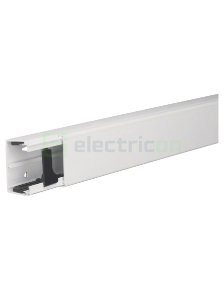 Canal cablu PVC pentru aplicare exterioara, rezistent UV, alb, LFE 40x60 mm, Hager, LFE4006009016 - Electricon.ro