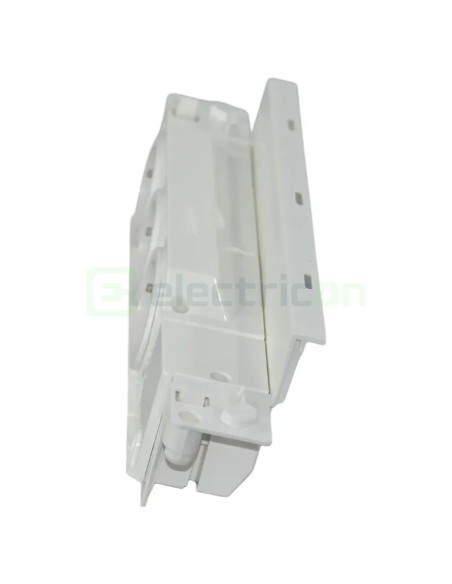 Priza tripla pentru tablouri Volta, Hager, VZ00HW - Electricon.ro