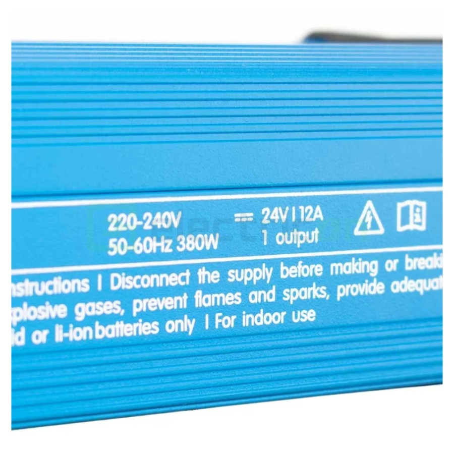 Incarcator de retea Blue Smart IP22 Charger 24 12 (1)