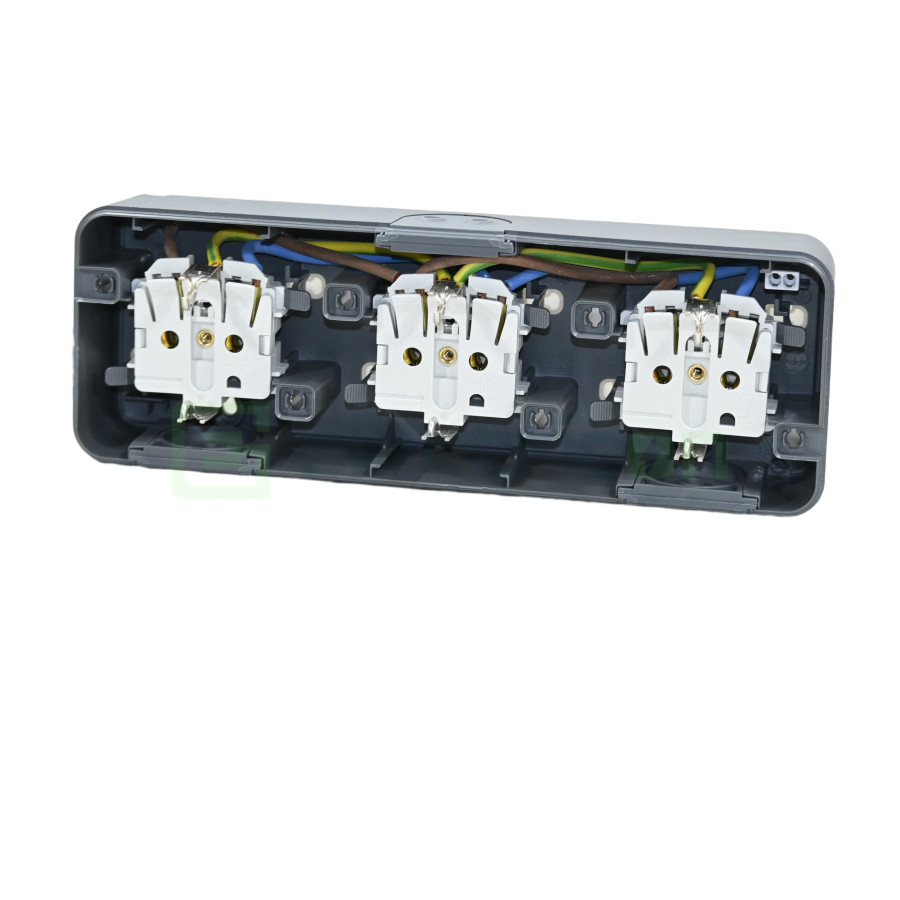 Priză Schuko aparentă 3 module Berker W.1 IP55 Gri mat