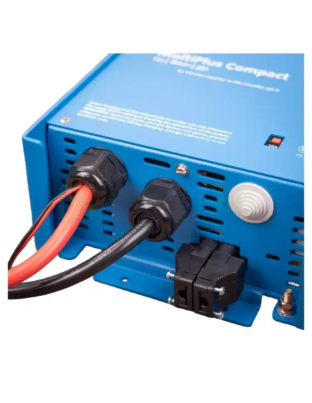 Invertor cu charger 12V 2000 VA MultiPlus C 12 2000 80-30