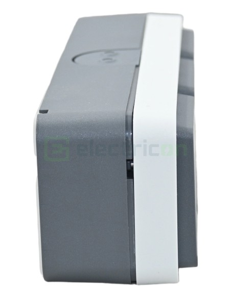 Priză - Schuko - 3 module - aplicat - gri deschis mat - IP55 - Berker W.1 - WNC143