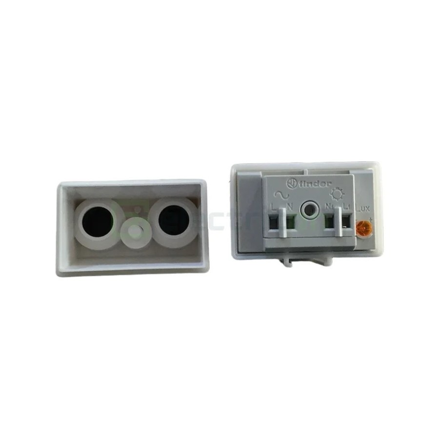 Senzor crepuscular - 230VAC reglabil 1-80lx 1ND 16A 2000W IP54 montaj perete - Finder 10.41.8.230.0000