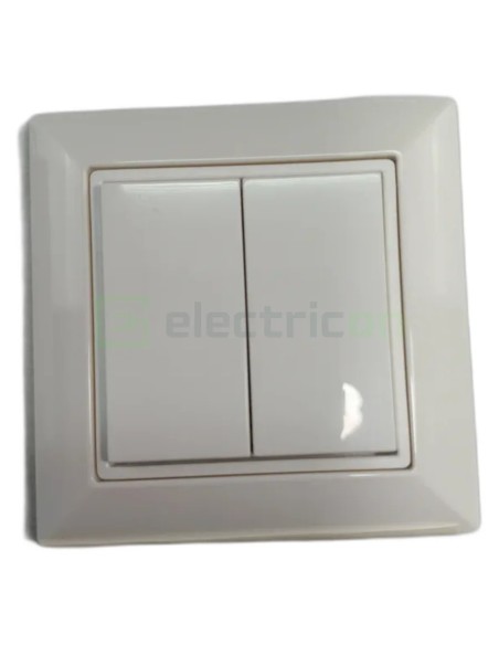 Întrerupător inteligent Yesly - 4 canale Wireless interior alb IP20 - Finder 013.B9