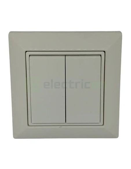 Întrerupător inteligent Yesly - 4 canale Wireless interior alb IP20 - Finder 013.B9