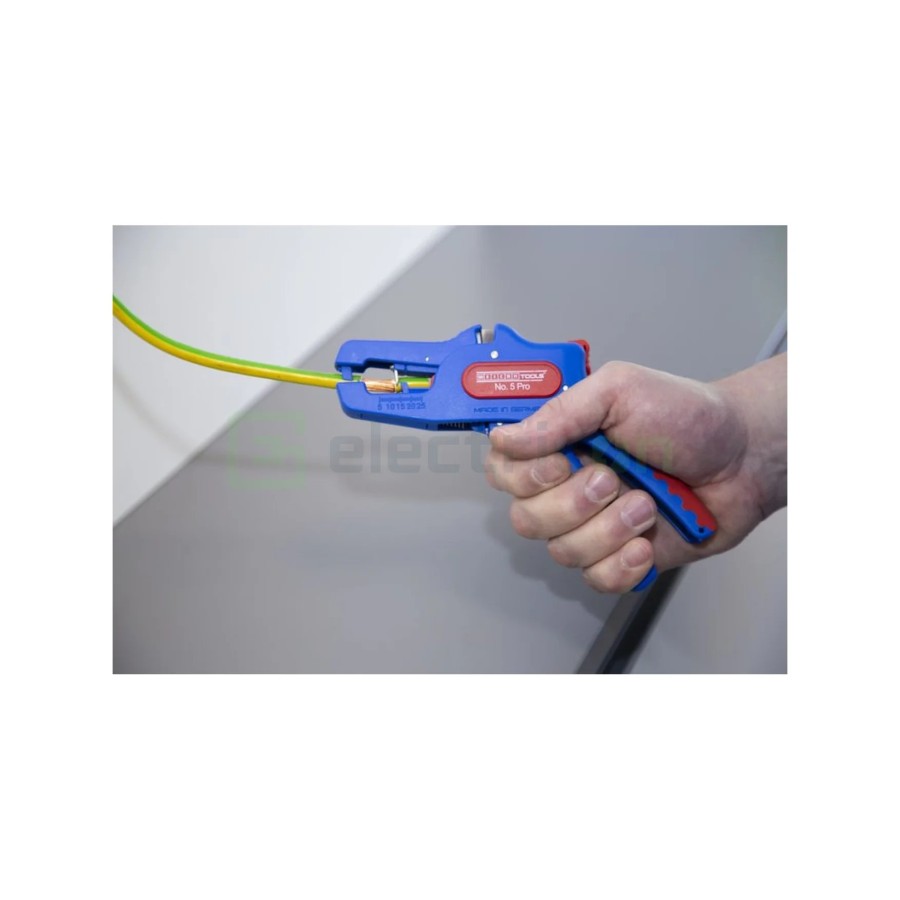 Clește dezizolator - Nr. 5 Pro - conductori lițați și solizi - 0,2-16 mm² - albastru - Weicon 10062070