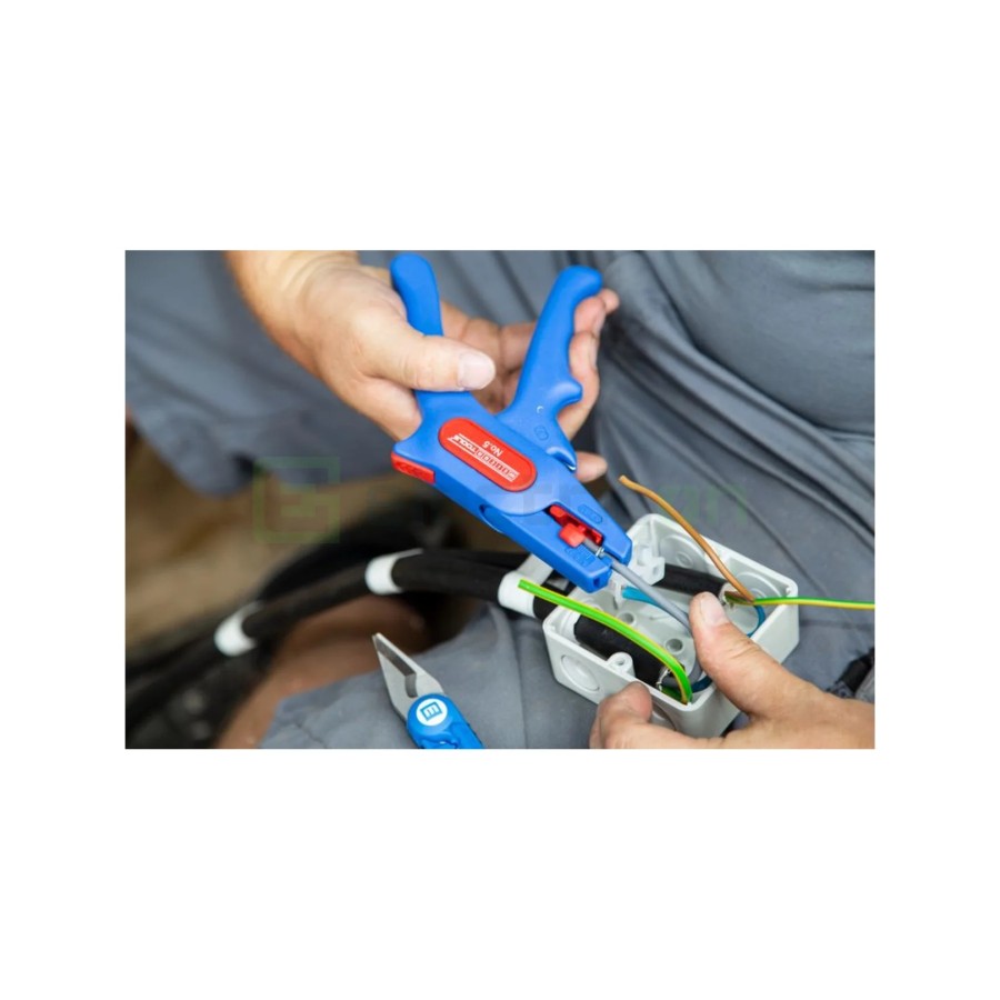 Clește dezizolator - Nr. 5 - conductori lițați și solizi - 0,2-6 mm² - albastru Weicon 10006786