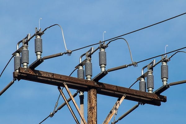 3 protectie supratensiune - linie de inalta tensiune