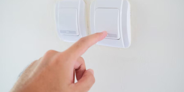 Tipuri de întrerupătoare - ce sunt, care este rolul, importanţa lor și cum se instalează corect?