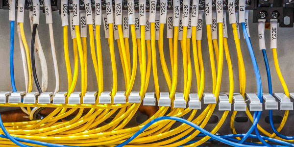 Tipuri de cabluri electrice: ghid complet pentru proiecte de instalații electrice sigure și eficiente